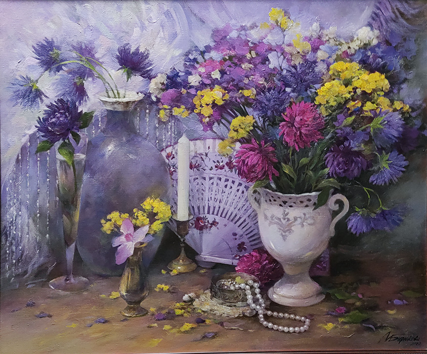  художник  Бирюкова Майя , картина Натюрморт с хризантемами